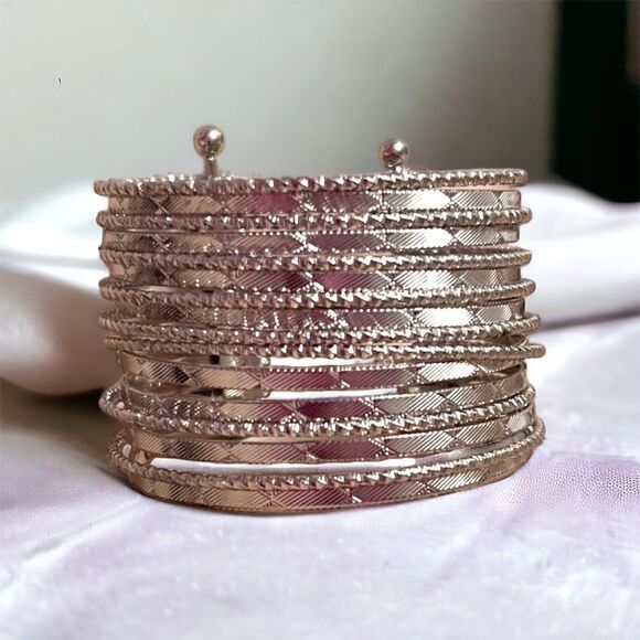 Stephan & CO Small Silver Tone Metal Cuff Bangle NWOT - Picture 3 of 4